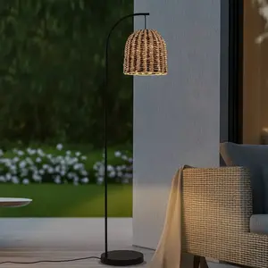 Lindby Lampadaire d'extérieur Taryn, brun, plastique, IP44 172 cmVendu parluminaire