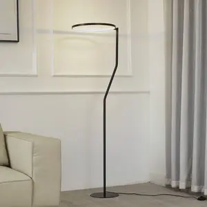 Comparateur de prix : Lindby lampe sur pied LED Rayon, noir, métal, hauteur 150,3 cm