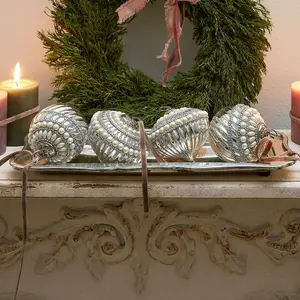 LOBERON Lot de 4 boules de Noël Savonelles pas cher