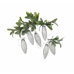 Comparateur de prix : LOBERON Lot de 6 décorations à suspendre Fréderise, blanc vieilli (11cm)