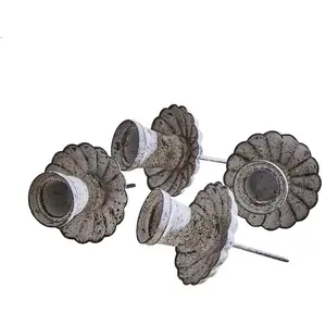 LOBERON Lot de 4 bougeoirs à piquer Korraine, gris vieilli (10.5cm) pas cher