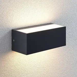 Comparateur de prix : Lindby, applique d'extérieur LED Nienke, 23 cm, résistante à l'eau de mer, IP65