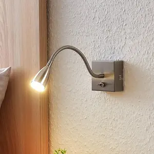 Lindby - led Applique Murale 'Jolka' en métal pour chambre à coucher pas cher