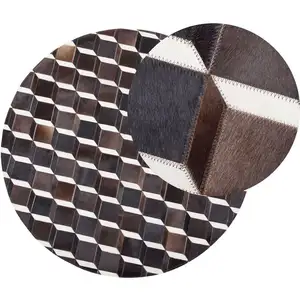 Beliani - Tapis Rond Marron en Cuir 140 cm Motif 3D pour Intérieur Moderne