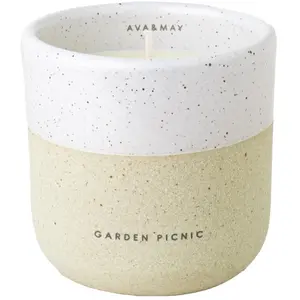 AVA & MAY Bougie parfumée - Garden Picnic - Fleur d'oranger, violette & ylang ylang - 200 g pas cher