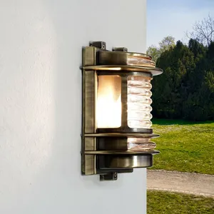 Comparateur de prix : Applique d'extérieur Gracia en laiton au design cuivré en forme de lan...