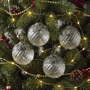 LOBERON Lot de 4 boules de Noël pas cher