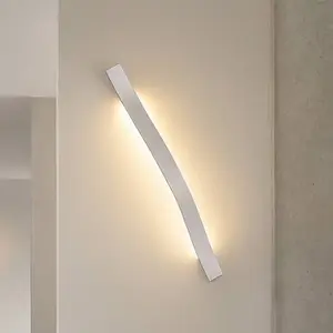 Applique murale LED Lindby Alvon, argent, hauteur 50 cm, métal pas cher