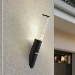 Lindby Applique d'extérieur Gavros, noir, aluminium, capteur pas cher