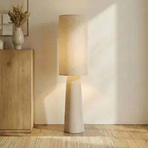 Lindby Lampe sur pied Elfie, hauteur 124 cm, beige, lin, 2x E27 pas cher