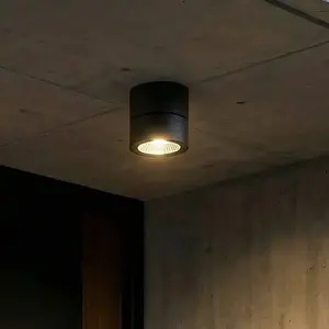 Spot pour plafond LED Lindby Nolivar, noir, Ø 9 cm, IP54Vendu parluminaire