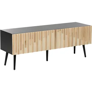 BELIANI Meuble tv Moderne Rangement Pieds en Fer Cadre mdf Porte en Bois Clair Dalcross pas cher