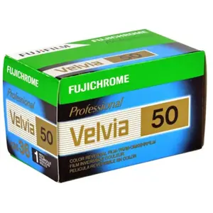Fujifilm Velvia 50 Pellicule Photo Inversible Couleur Format 135 Monopack 36 poses pas cher