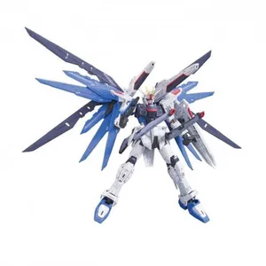 Bandai Namco Maquette Gundam - 05 Freedom Gundam Gunpla Rg 1/144 13cm pas cher