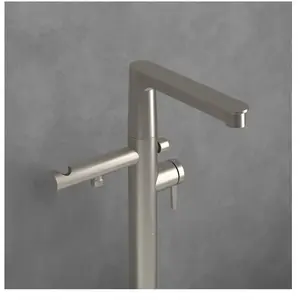 Villeroy & Boch Conum Mitigeur monocommande, pour baignoire, TVT127004... pas cher