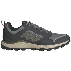 adidas Baskets Terrex Tracerocker 2 pour homme, Carbone Strata gris ol... pas cher