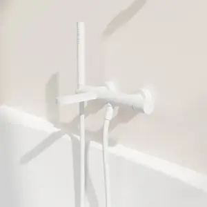 rivea Bahri Mitigeur de baignoire avec set de douche, BR2108MW, pas cher