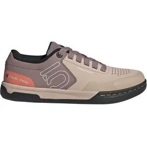 Chaussures De Vélo Five Ten Freerider Pro Couleur Noir / Rouge Fw2823 Chaussures De Vélo Five Ten Freerider Pro Couleur Noir / Rouge Fw2823