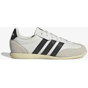 Baskets femme adidas Barreda Blanc 42 2/3 KI6726 pas cher