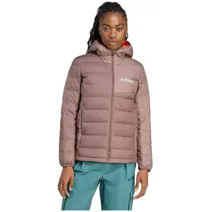Comparateur de prix : Doudoune à capuche femme adidas Terrex Multi Marron XL JZ9992