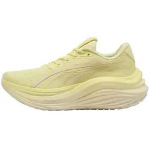 Puma - MagMax Nitro Wns - Chaussures running femme Gold Moon - 37 pas cher