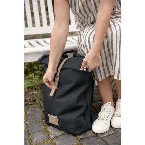 Comparateur de prix : Lässig Sac à dos à langer en polyester recyclé Rolltop bleu nuit