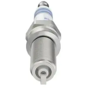Comparateur de prix : BOSCH Bougie d'allumage pour HYUNDAI: i20, i10 (Ref: 0 242 135 545)
