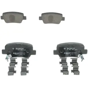 BOSCH Plaquettes de frein X4 pour TOYOTA: Avensis (Ref: 0 986 494 933) pas cher