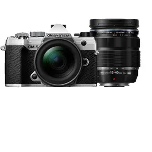 Comparateur de prix : OM System OM SYSTEM OM-5 Kit, 12-40mm F/2.8 II Pro, Argent