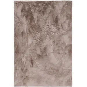 Benuta Tapis de fausse fourrure taupe 120x170 pas cher