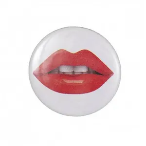 Non communiqué Badge bouton broche LEVRES - Rico Design(...) - Rouge