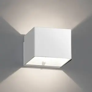 FH Lighting Applique murale LED rechargeable Magnetics, blanc, USB, dé... pas cher