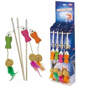 Comparateur de prix : Lot de canne à pêche pour chat avec poisson et balle en sisal Nobby Pe...