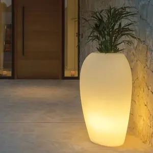 degardo Lampe Storus V LED RGB+CCT pour plantes, blancVendu parluminaire