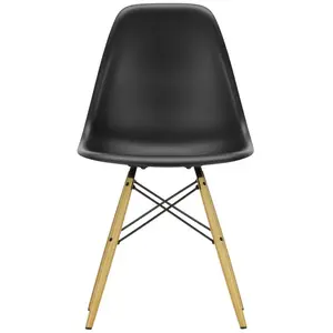 Vitra - Chaise Eames Plastic - Noir - Plastique recyclé post-consommat... pas cher