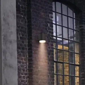 Comparateur de prix : LEDVANCE Applique murale solaire d'extérieur à LED Endura Style Qxford