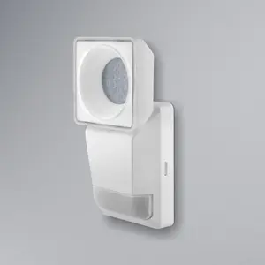 LEDVANCE Endura Pro Spot spot LED capteur 8W blancVendu parkaufland