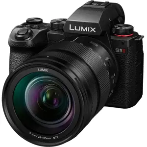 Comparateur de prix : Panasonic Lumix DC-S5 II + Lumix S 24-105mm F/4.0 Macro OIS