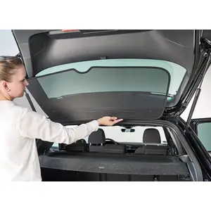 ClimAir Car Comfort Sonniboy compatible avec Volkswagen Transporter T6 2015- (seulement hayon arrière avec garniture), Noir pas cher