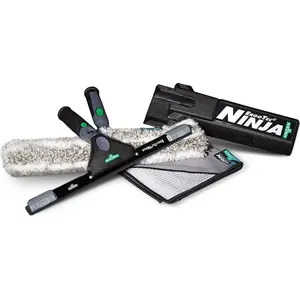 Comparateur de prix : UNGER ErgoTec Ninja AKN14 Kit complet de nettoyage de vitres 6 en 1 (mouilleur 35 cm, raclette pour vitres 35 cm, chiffon en microfibre, grattoir pour vitres, étui, seau sur la ceinture, nettoyage des