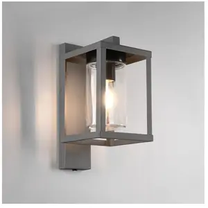 Comparateur de prix : Trio Lighting Applique d'extérieur Lunga avec détecteur crépusculaire