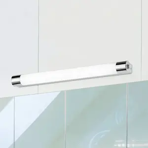 Comparateur de prix : Trio Lighting Applique LED Paulien IP44 avec prise de courant