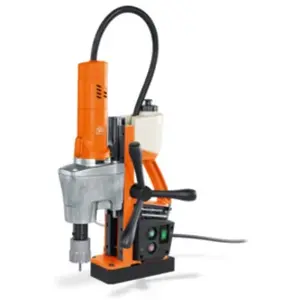 FEIN Unité de perçage magnétique kbe 50-2 monophasé 230v 50 mm 135 mm 13 kg unité de perçage magnétique kbe 50-2 650 trs/min 1 coffret(s) de 1 pièce(s) - f