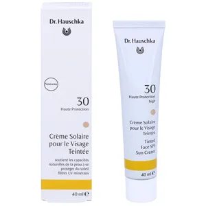 Comparateur de prix : Dr. Hauschka Compatible - Tinted Dagcreme Face Sun Cream SPF 30 50 ML