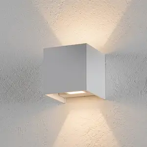 Comparateur de prix : Helestra Siri 44 applique up/down blanche