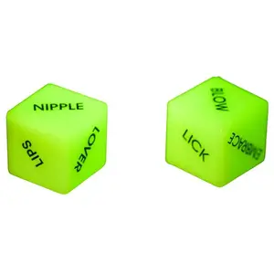 Comparateur de prix : Dés de l'Amour Glow in the Dark Set - Version en anglais