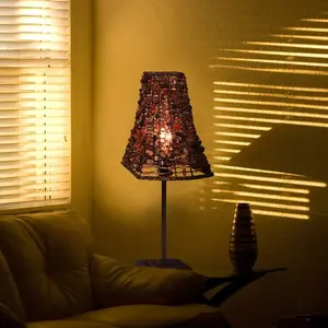 Näve Lampe à poser Bella avec abat-jour/pied carré pas cher