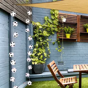 Näve Guirlande LED Kizi avec ballons de foot sur pilesVendu parluminaire