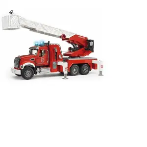 Comparateur de prix : Bruder Bruder Camion Pompier Mack Granit Avec Echelle Et Pompe À Eau Fonctionnelles