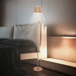 Comparateur de prix : B.k.licht - Briloner loca Lampadaire led, tactile, intensité lumineuse...